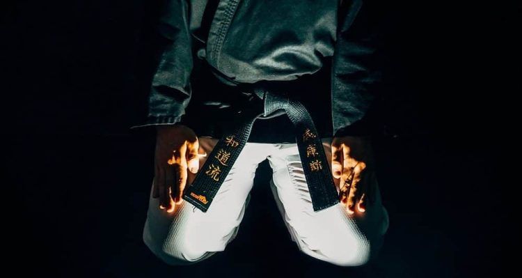 Les vêtements pour les arts martiaux