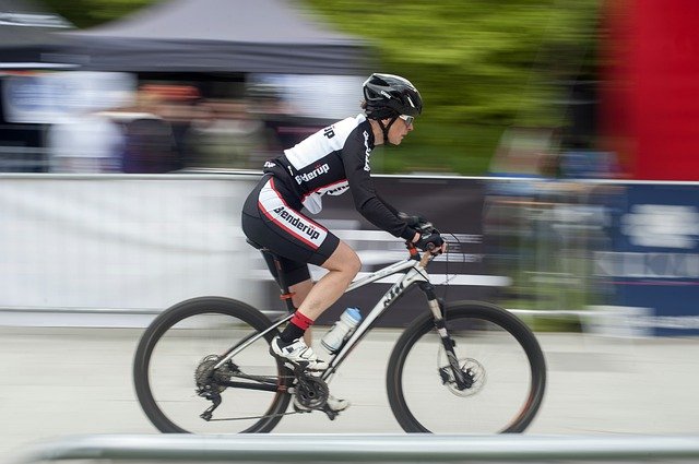 AICTIMO Shorts Cyclisme sous-vêtement de Vélo Rembourré Gel 3D avec Coolmax Rapide Respirant pour Hommes Femmes Shorts VTT Caleçon de Cyclisme 